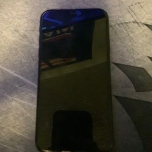 2 used iphone xrs, asking 150 for each and 350 for both